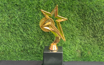 Upgrade Seremoni Anda! 5 Desain Tropi Modern yang Bikin Momen Juara Jadi Lebih Bergengsi
